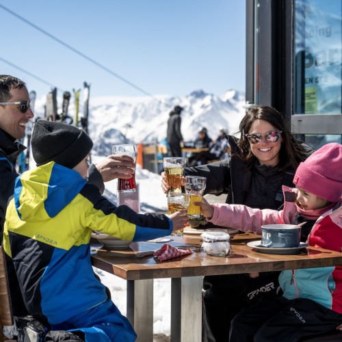 Terras van het bergrestaurant