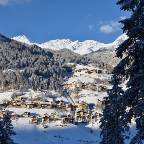 Dorp blik kappl winter